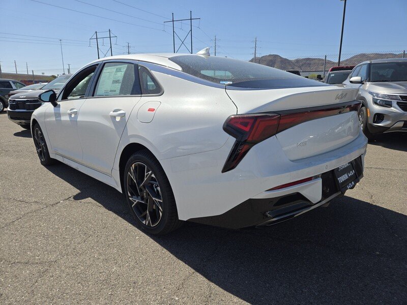 New 2026 Snow White Pearl Kia GT-Line FWD image 4