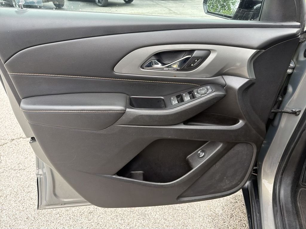 Used 2019  Chevrolet LT image 21