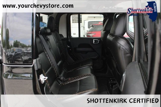 Used 2022 Black Jeep Overland image 18