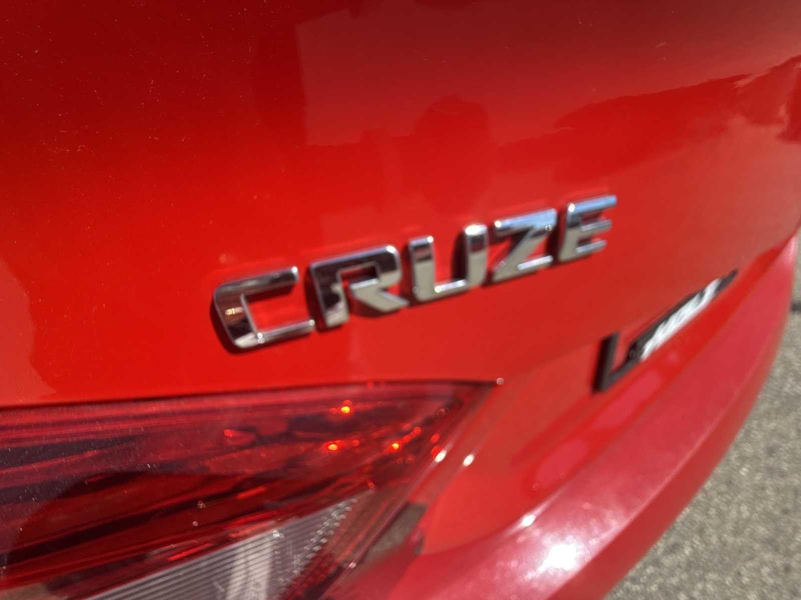 Used 2017 RED HOT Chevrolet LT image 28