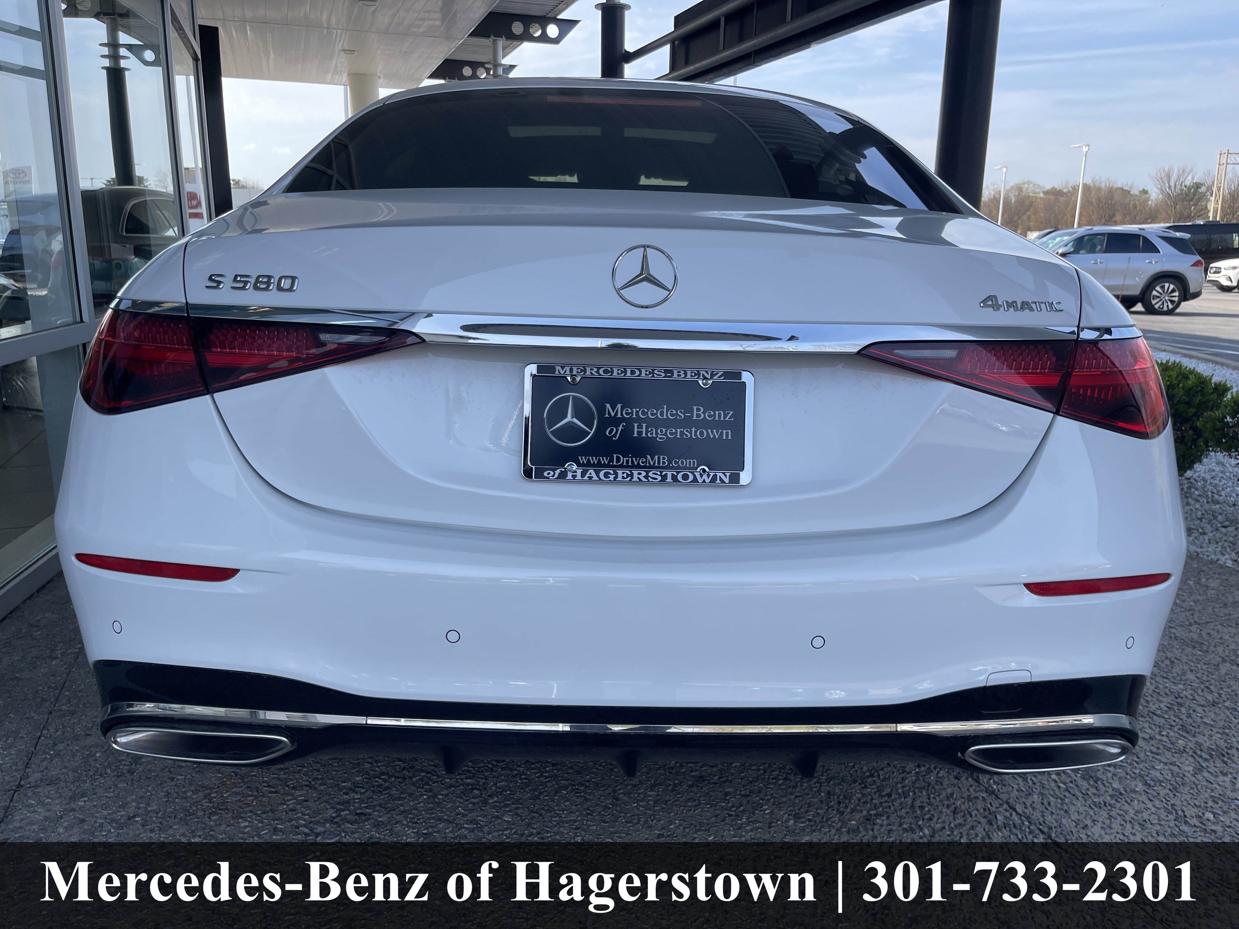 New 2026 MANUFAKTUR Moonlight White Metallic Mercedes-Benz S 580 image 19