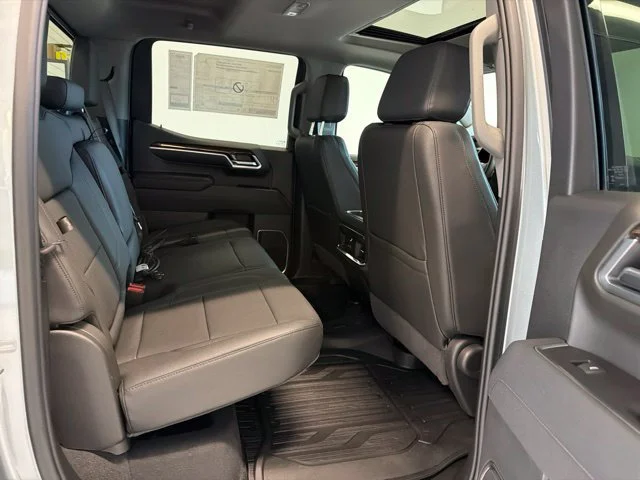 New 2026 Sterling Metallic GMC Elevation image 32