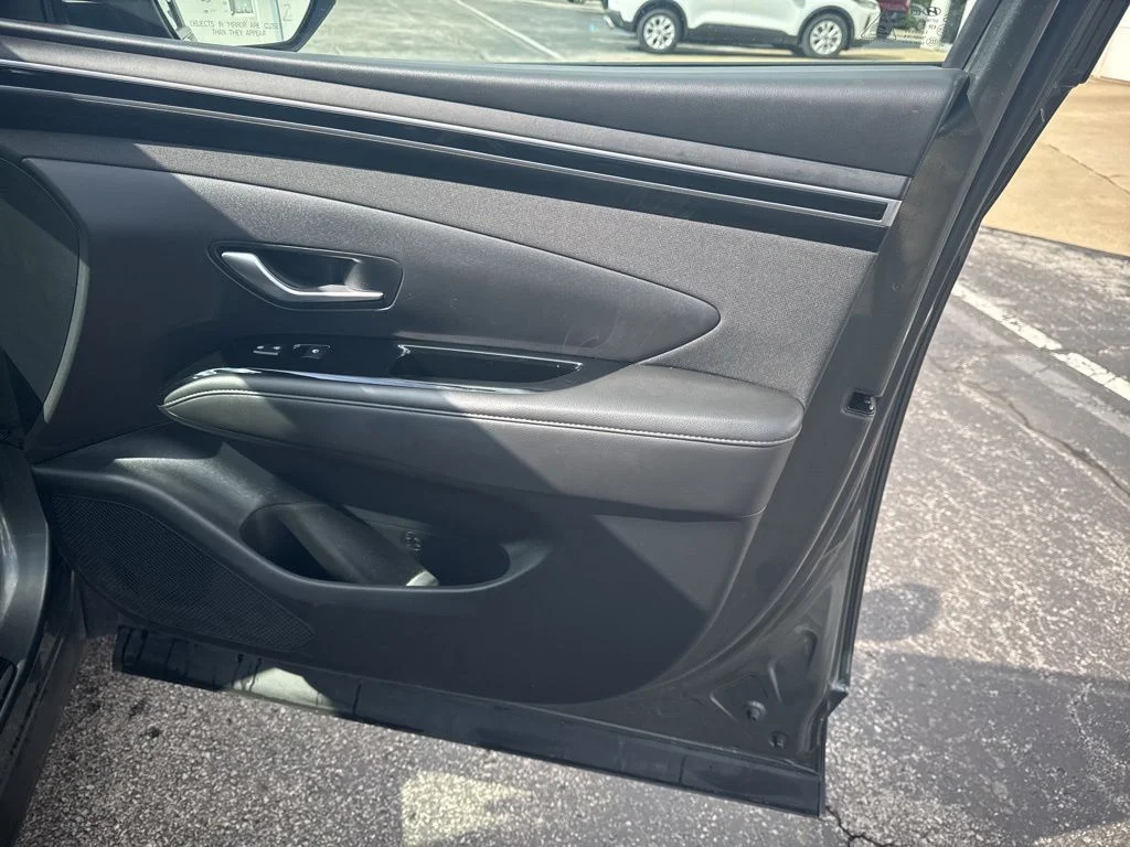 Used 2022 Gray Hyundai SEL image 38