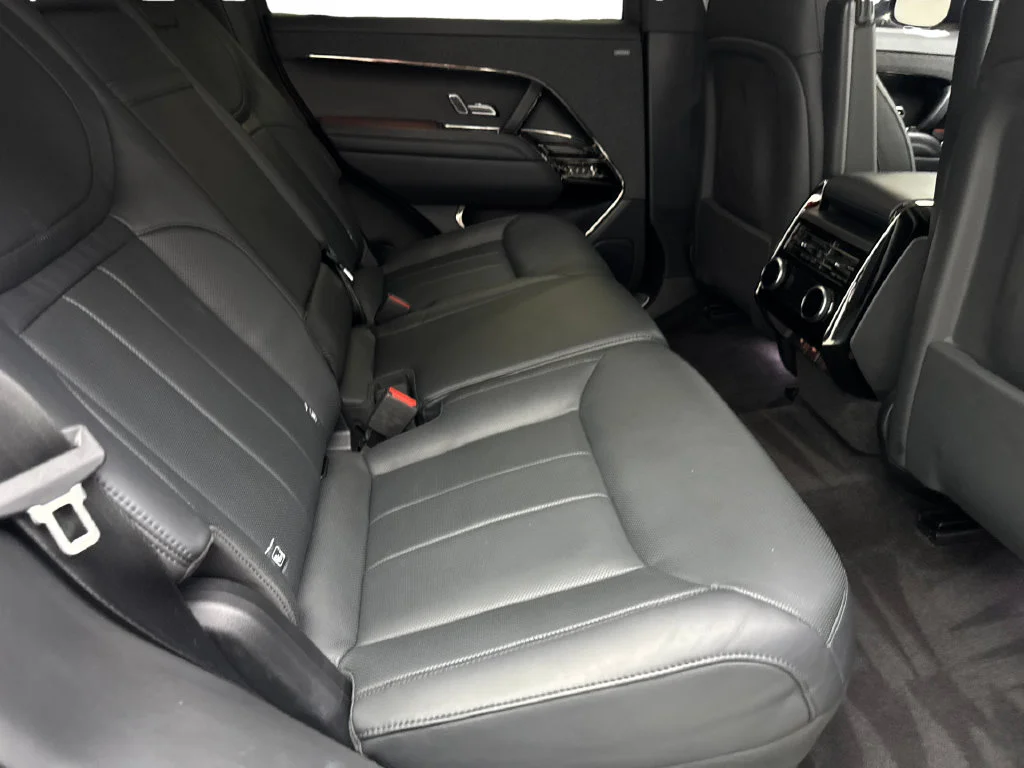 Used 2023 Black Land Rover SE image 40