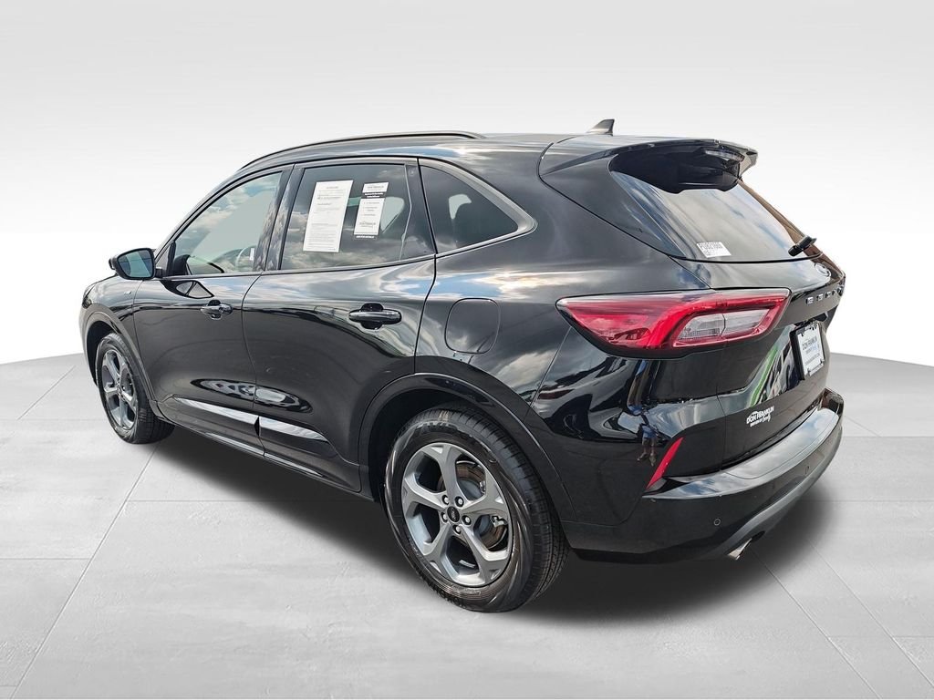 Used 2023 Black Ford ST-Line image 3