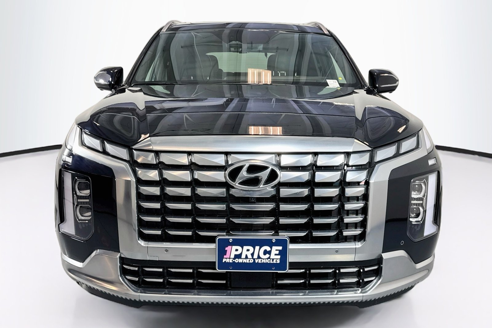 Used 2024 Moonlight Cloud Hyundai Calligraphy image 2