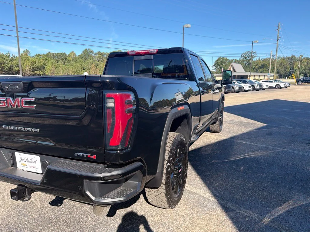 New 2026 Onyx Black GMC AT4 image 31