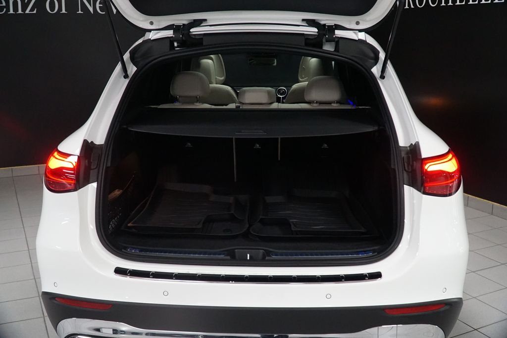 Certified Used 2026 White Mercedes-Benz GLC 300 image 36