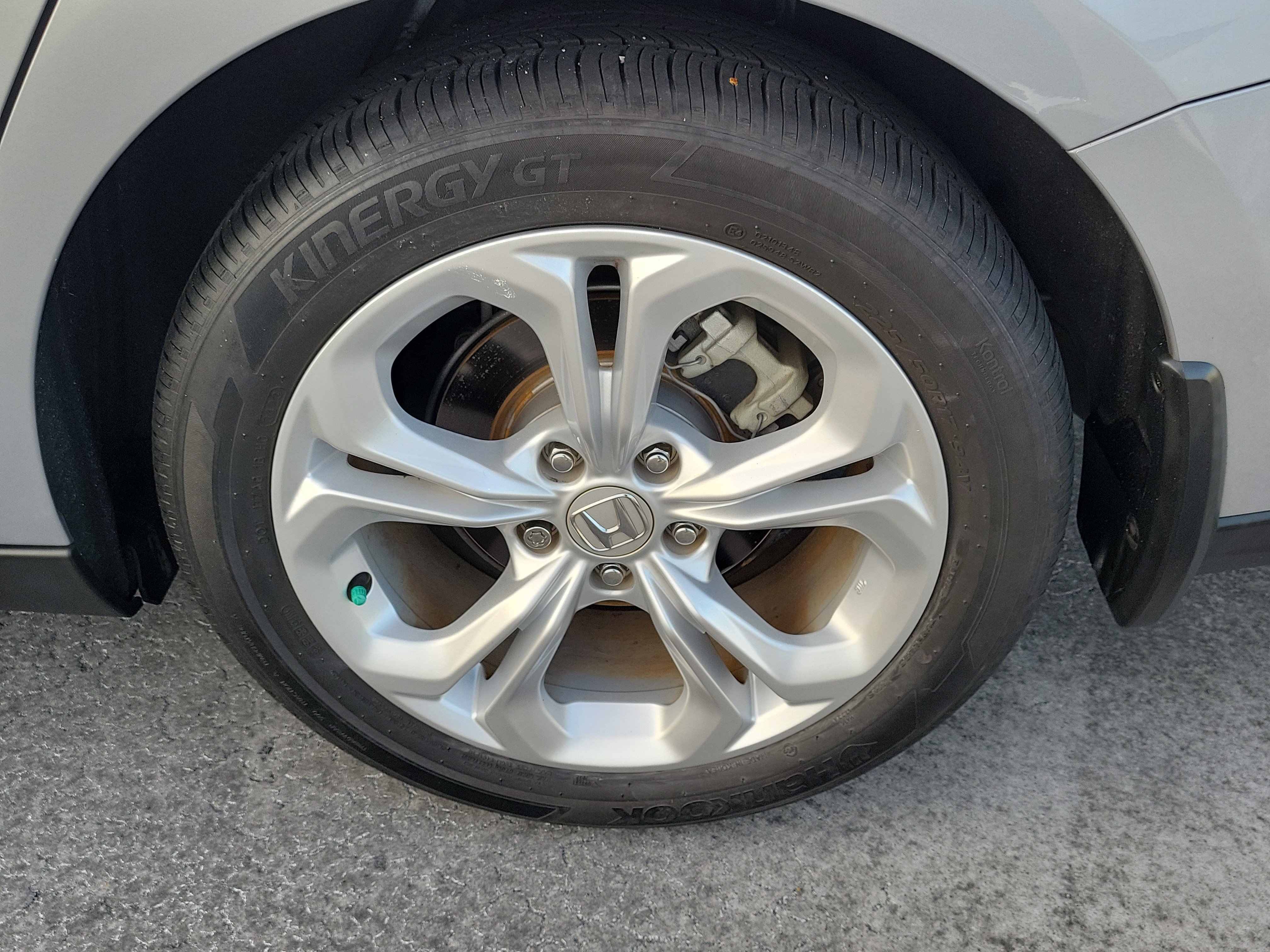 Used 2024 Silver Honda LX image 9