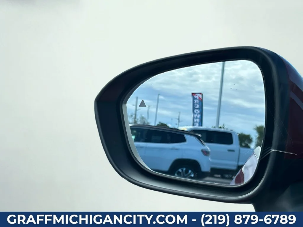 Used 2024 Red Nissan SV Intelligent AWD image 29