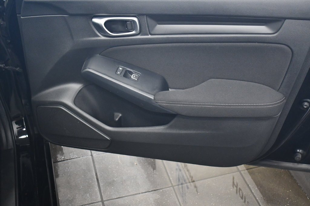2024 Honda Civic Hatchback LX - Photo 30