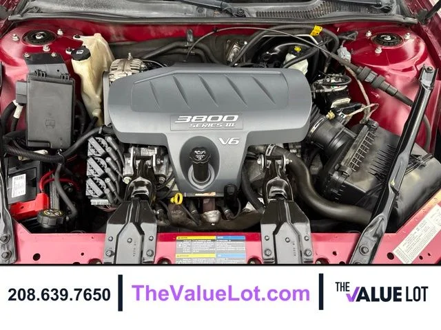 Used 2005 Red Pontiac GT image 10