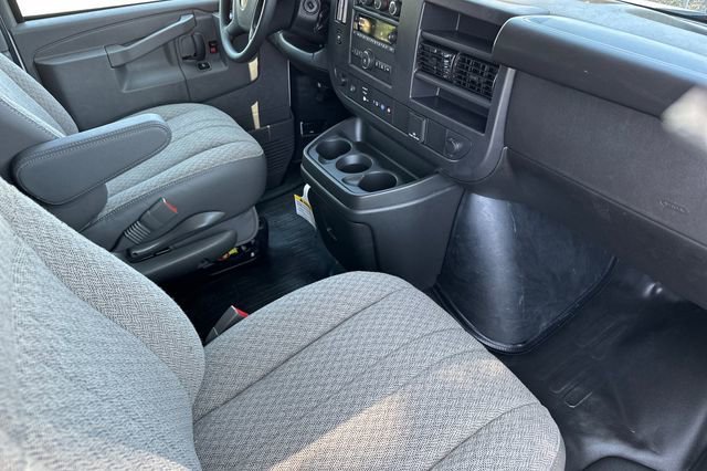 2025 Chevrolet Express Cargo Work Van - Photo 19