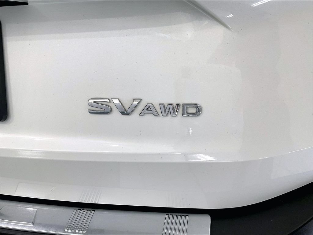Used 2023 White Nissan SV image 28