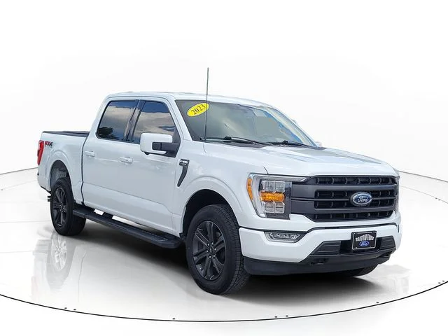 Used 2023 White Ford Lariat image 3