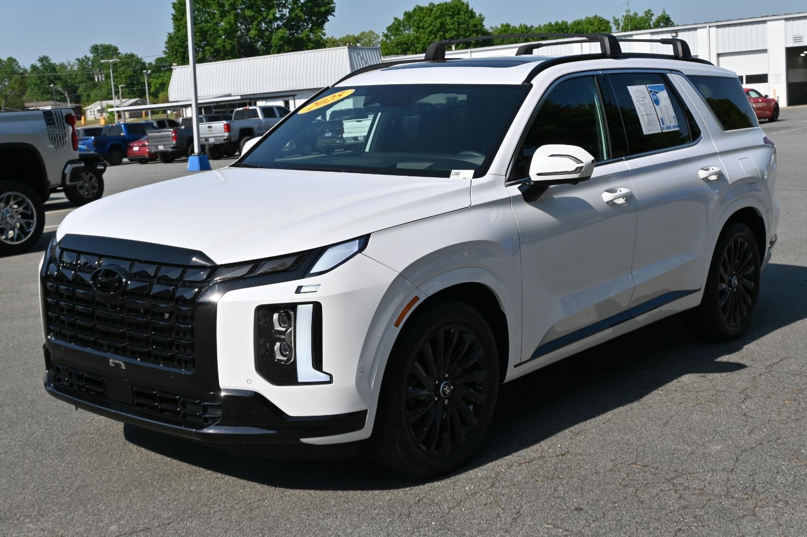 Used 2025 White Hyundai Calligraphy Night Edition image 3