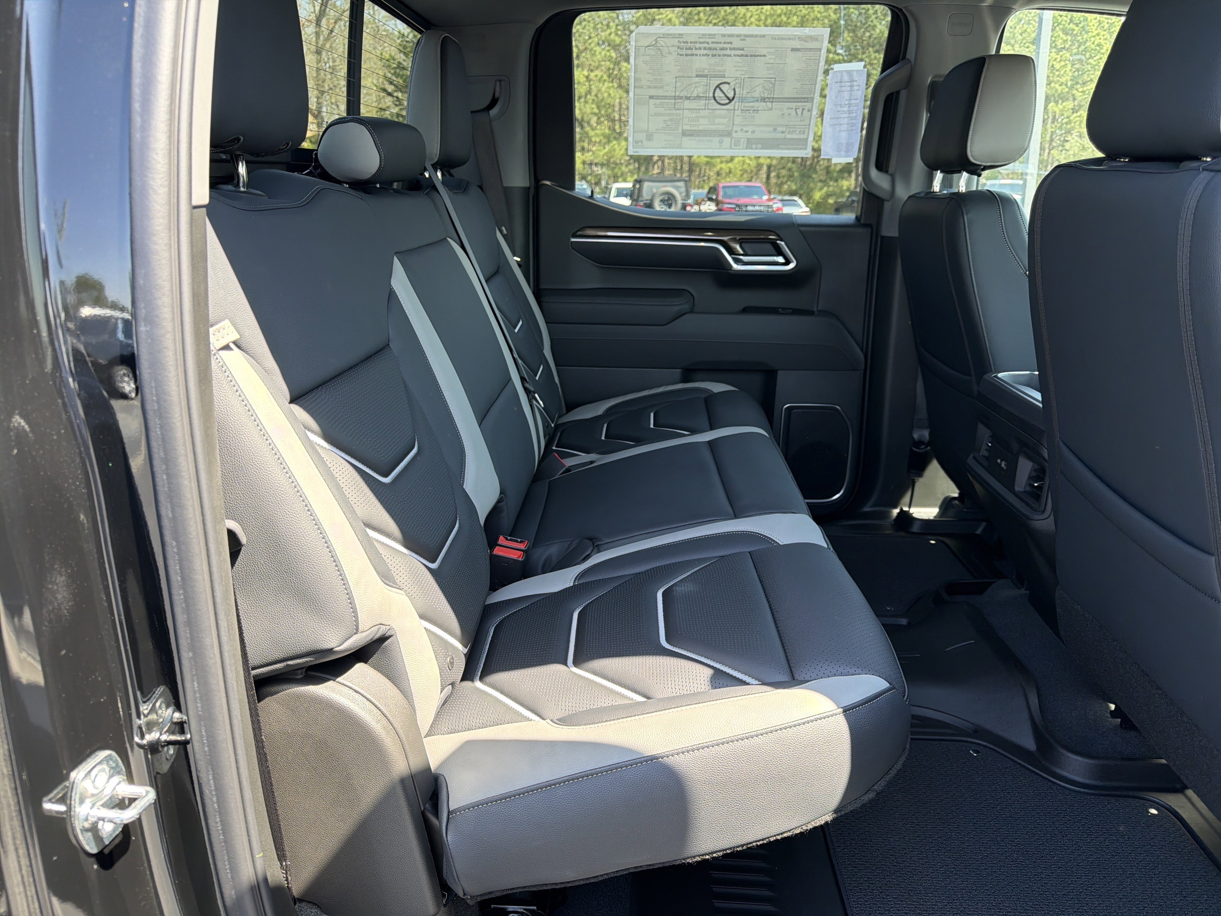 2025 Chevrolet Silverado 1500 RST - Photo 15