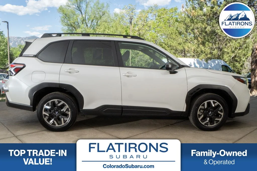 2025 Subaru Forester Premium's photo