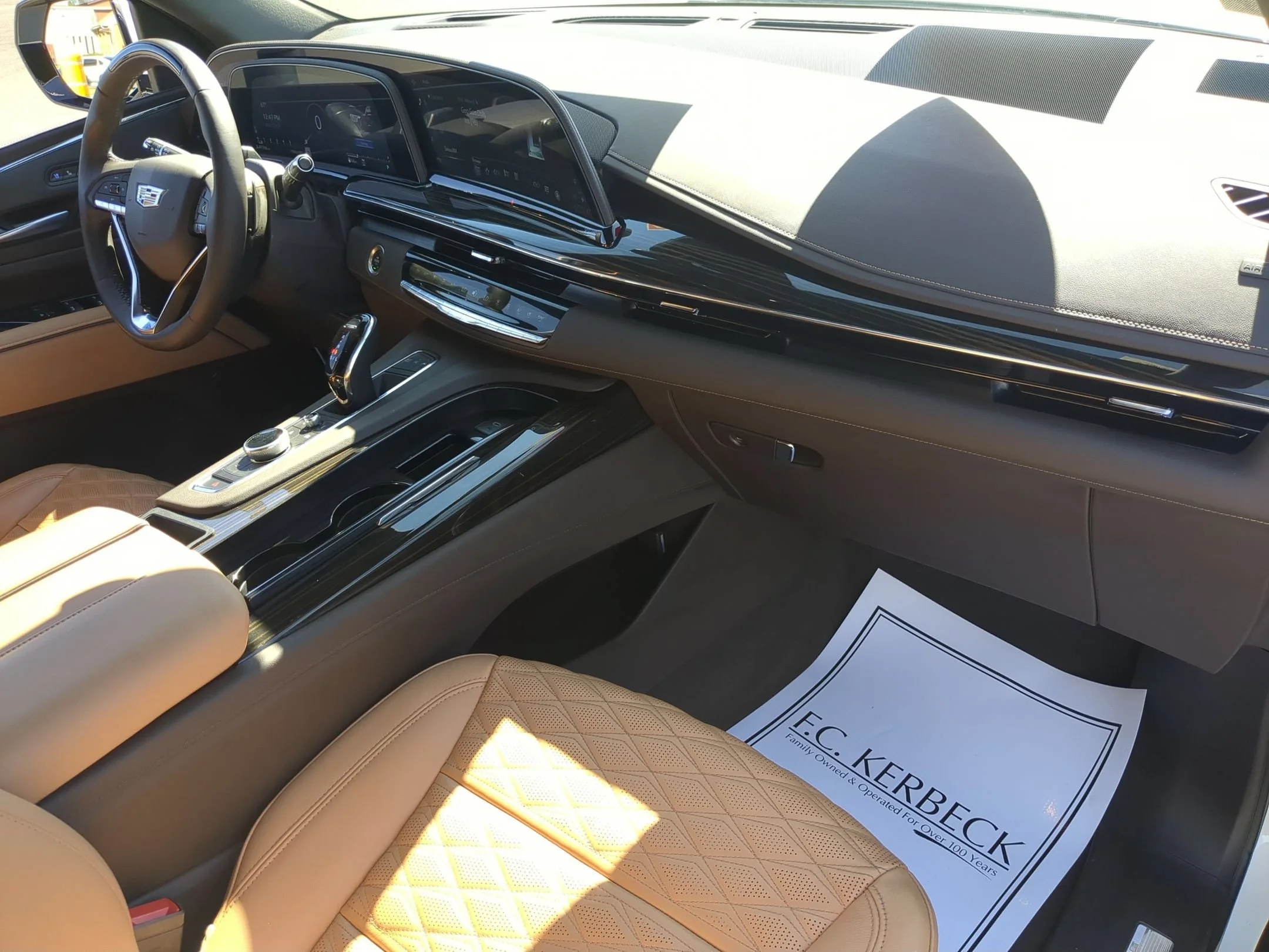 2024 Cadillac Escalade Premium Luxury - Photo 27