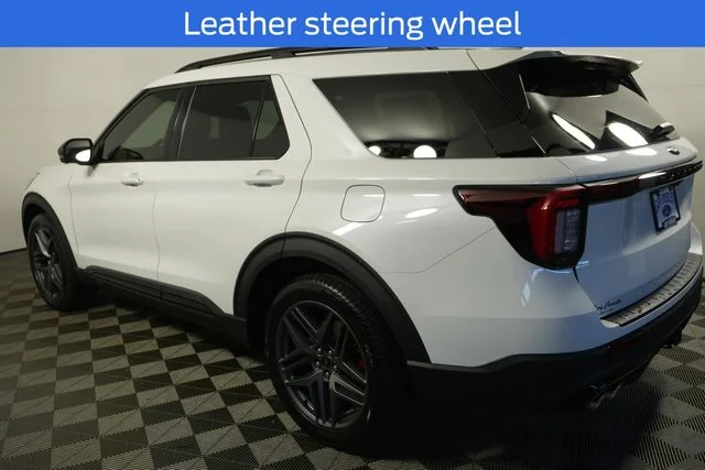 New 2026 Star White Metallic Tri-Coat Ford ST image 18