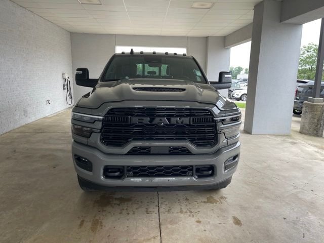 New 2026 Ceramic Gray Clear-Coat Exterior Paint RAM Laramie image 6