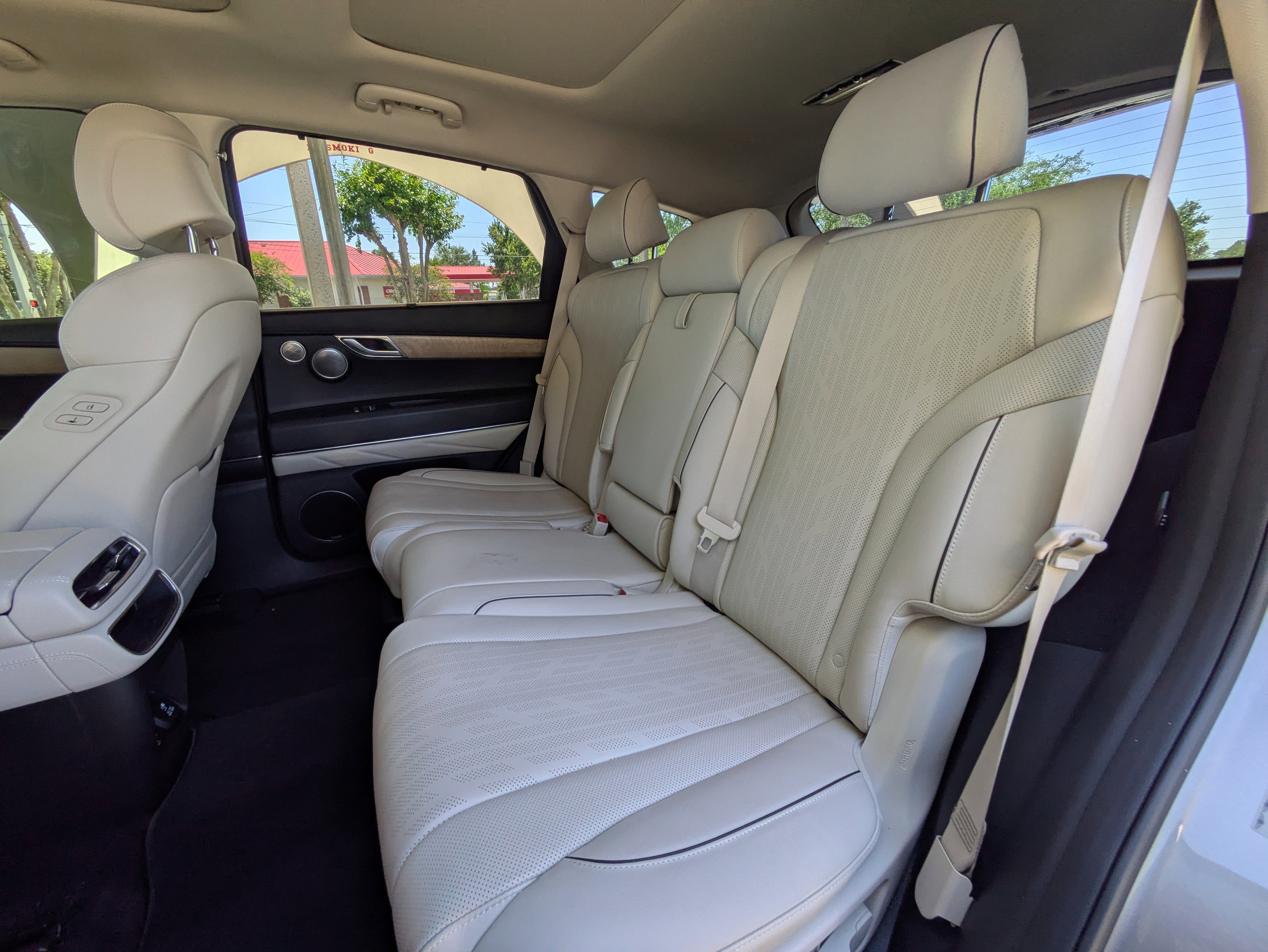 Used 2021 Gold Coast Silver Genesis 2.5T image 13