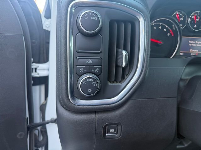 Used 2021 White Chevrolet LT image 15