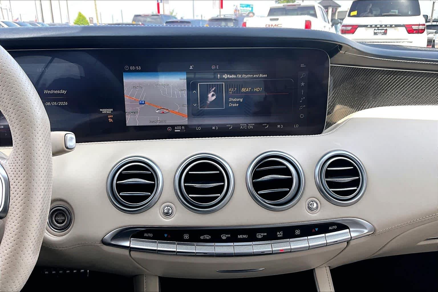 Used 2018 Diamond Silver Metallic Mercedes-Benz AMG® S 63 image 34
