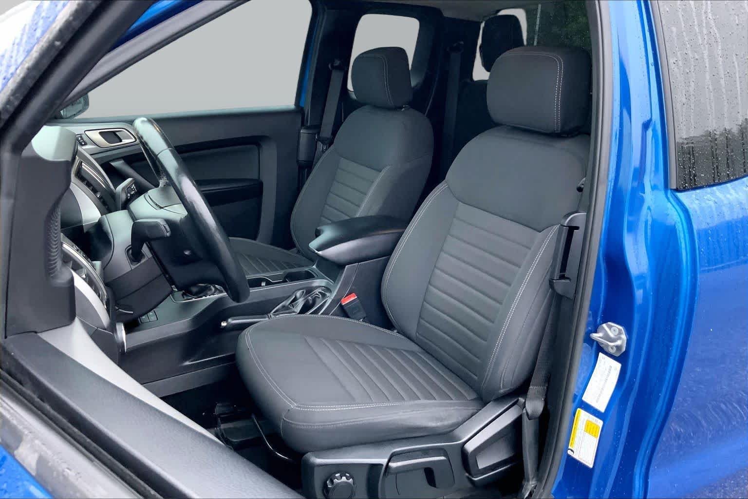 Used 2020 Lightning Blue Metallic Ford XLT image 7