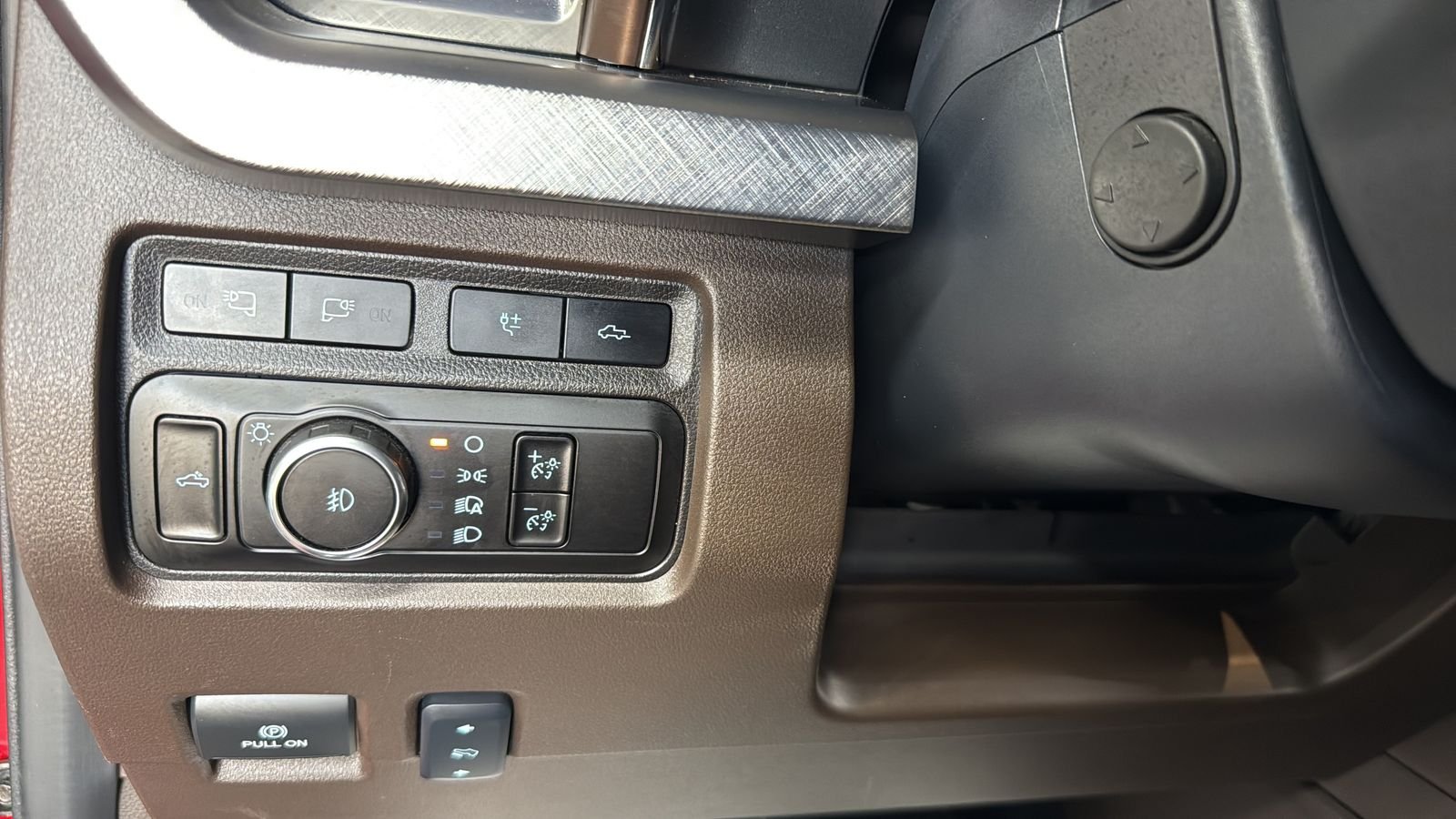 Used 2024 Red Ford King Ranch image 17