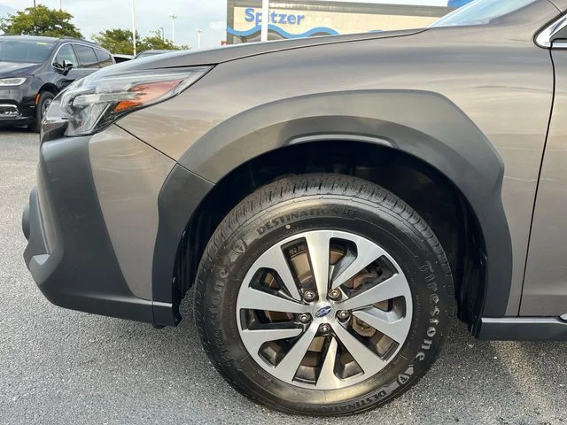 Used 2023 Brilliant Bronze Metallic Subaru Premium image 20