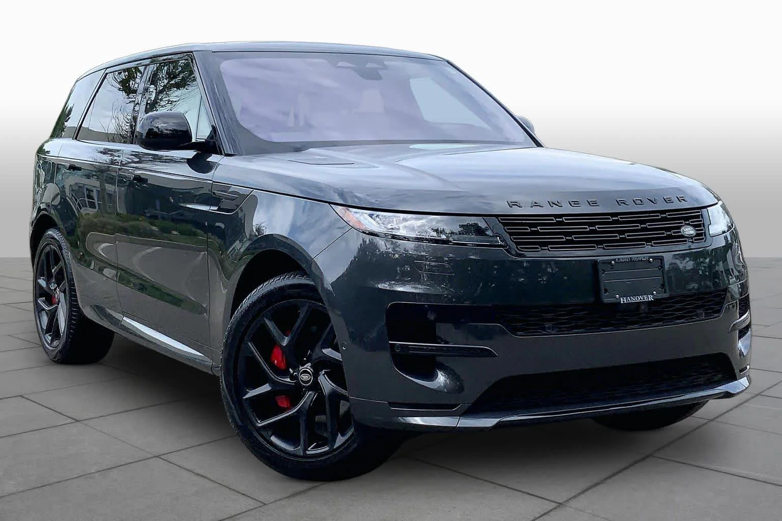 Used 2023 Carpathian Grey Premium Metallic Land Rover SE Dynamic image 3