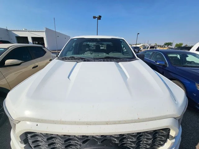 Used 2023 Oxford White Ford XL image 3