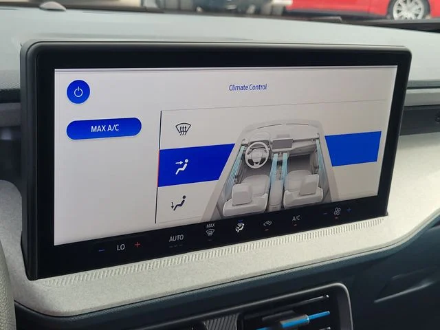 New 2026 Azure Gray Metallic Ford XLT image 22