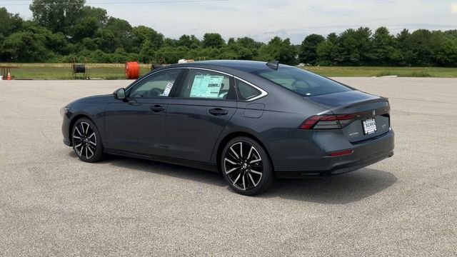 New 2026 Meteorite Gray Metallic Honda Touring image 7