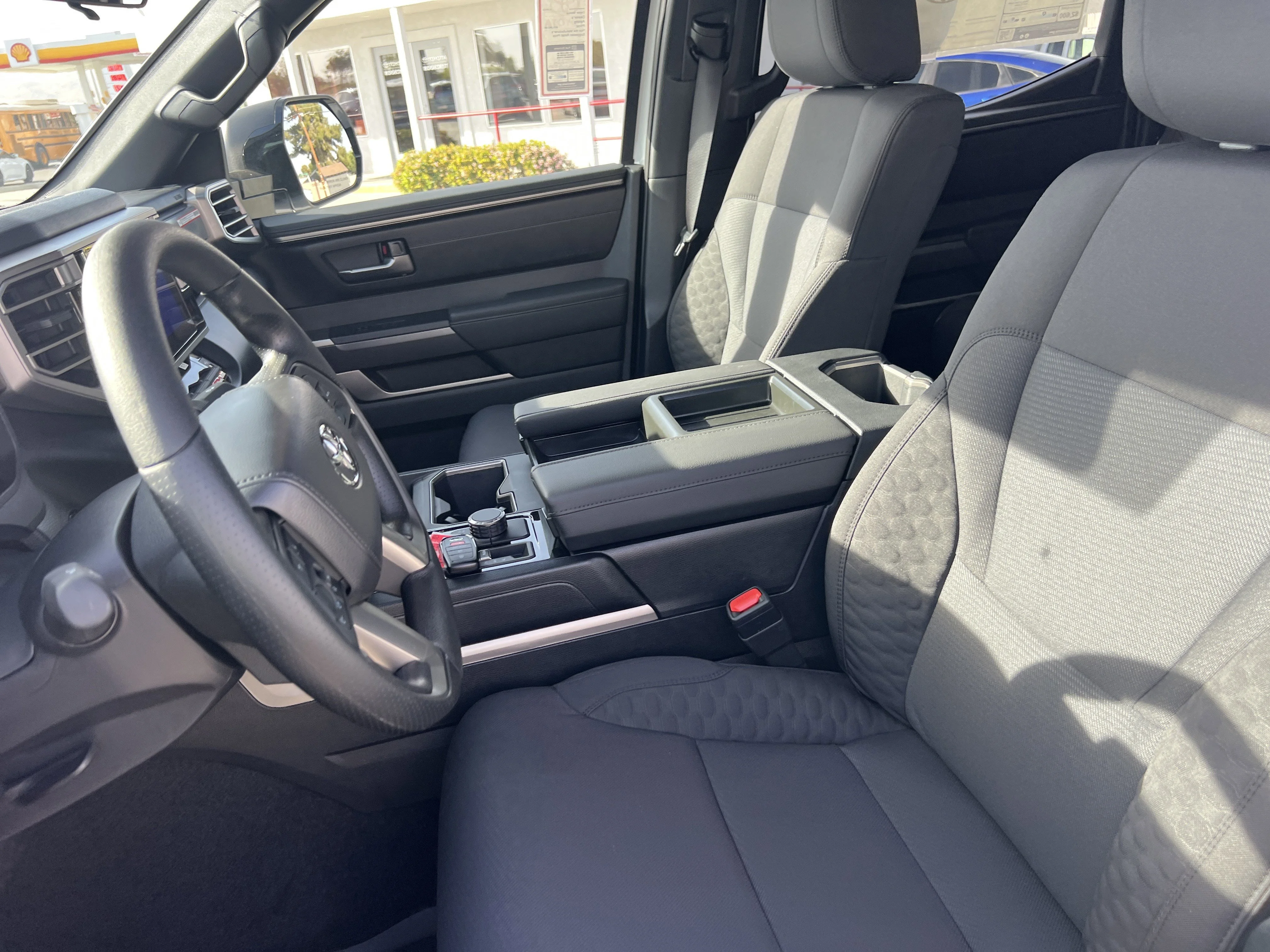 2026 Toyota Tundra SR5 - Photo 10