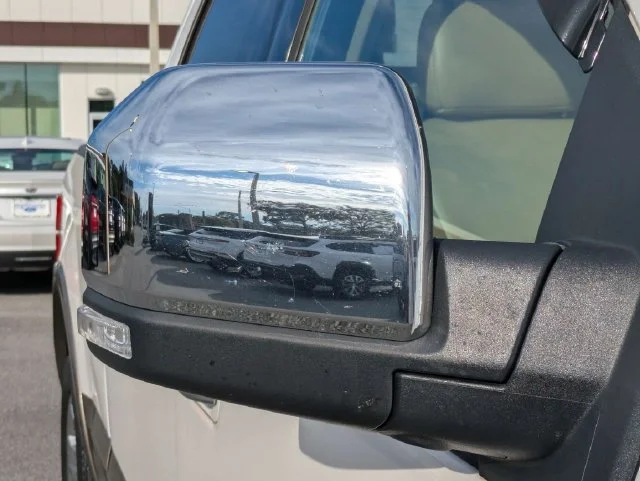 Used 2019 White Ford Lariat image 12