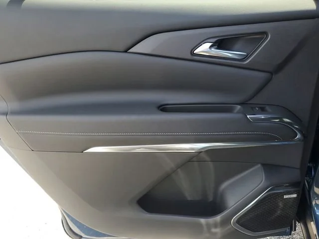2025 Chevrolet Traverse LT - Photo 14