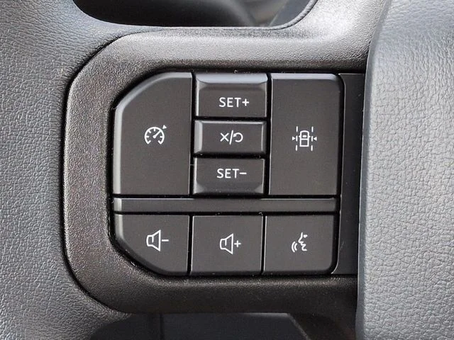 New 2026 Oxford White Ford XL image 23