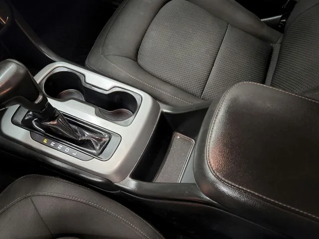 Used 2018 Silver Chevrolet LT image 21