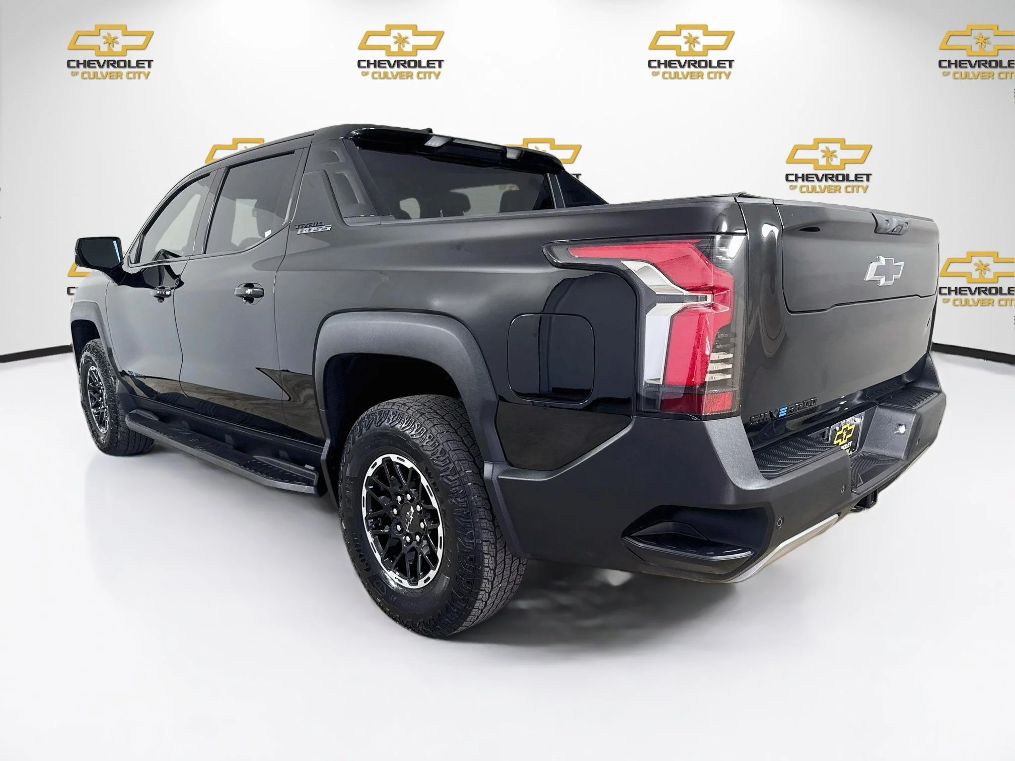 Used 2026 Black Chevrolet Trail Boss - Extended Range image 6