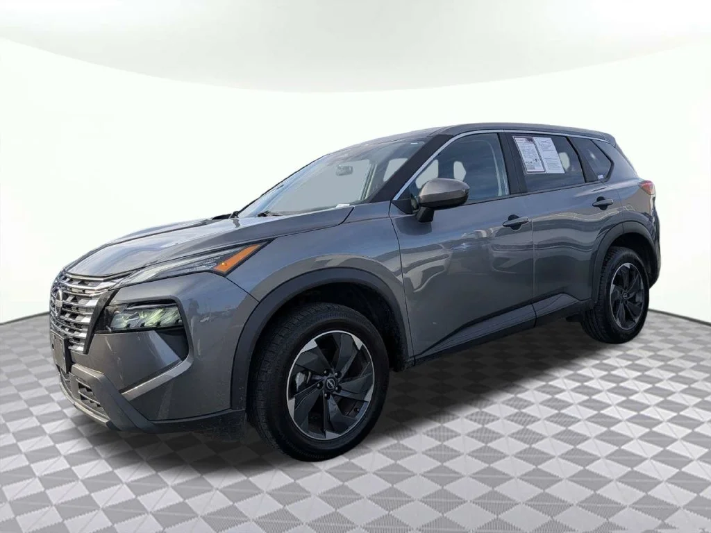 Certified Used 2025 Gun Metallic Nissan SV image 7
