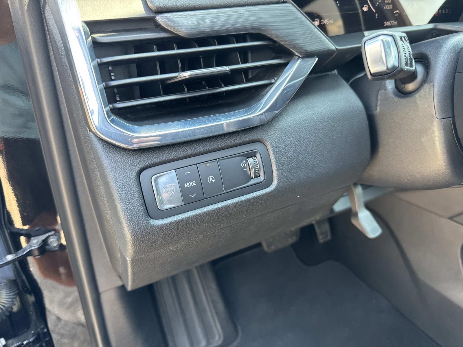 Used 2025 Black GMC FWD Elevation image 20
