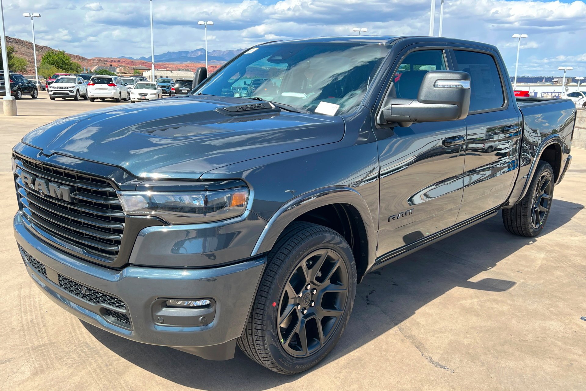 2026 RAM 1500 Laramie 4x4 Crew Cab 5'7's photo
