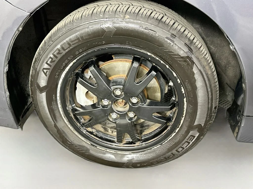 Used 2012 Winter Gray Metallic Toyota Two image 28