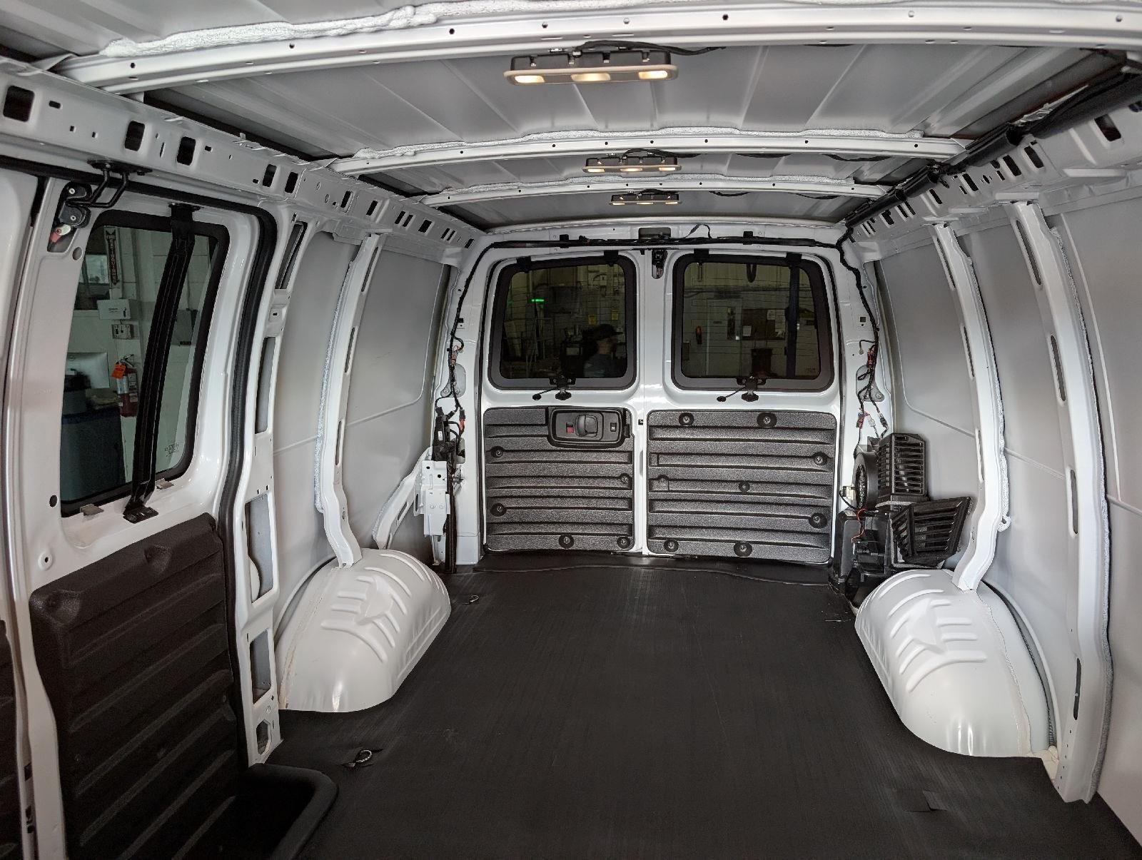 Used 2025  GMC 2500 image 16