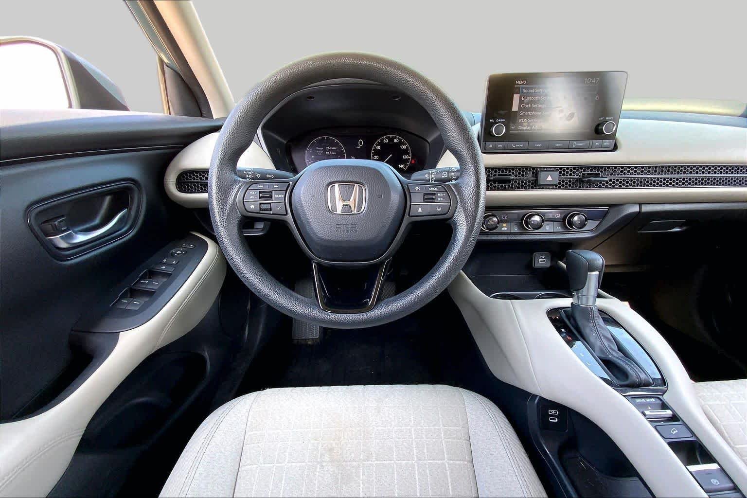 Used 2025 Nordic Forest Pearl Honda LX image 6
