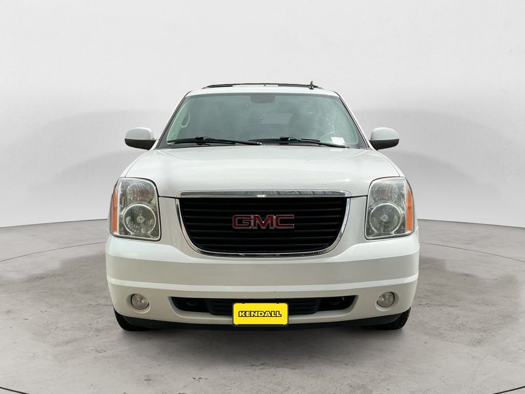 Used 2014 White GMC SLT image 2