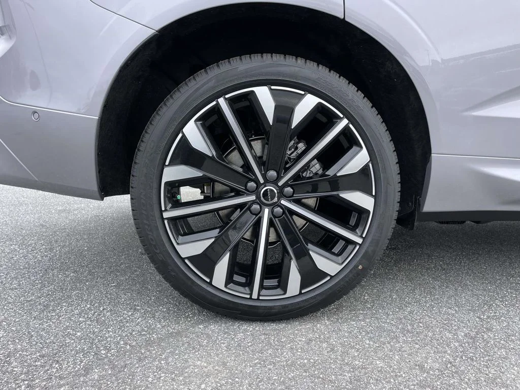 New 2026 Aurora Silver Volvo Ultra image 30