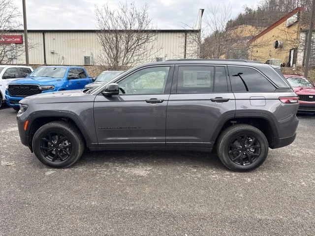 Used 2026 Gray Jeep Altitude image 6